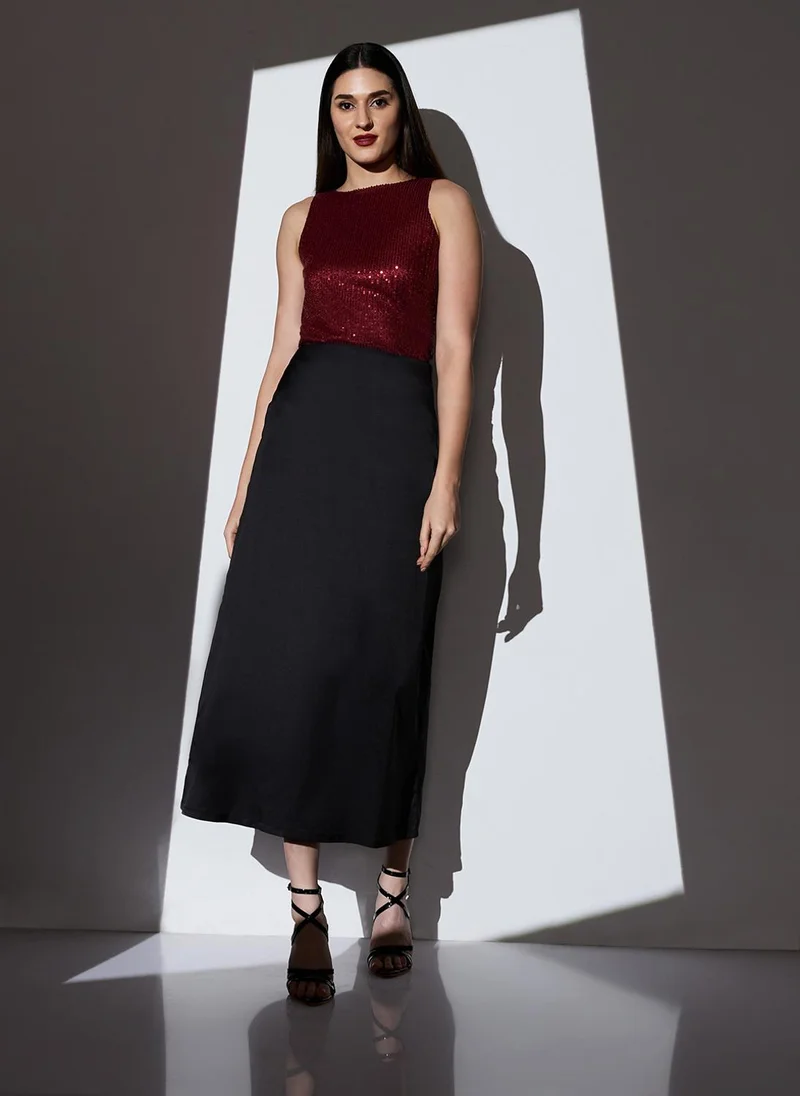 جلو باص Globus Women Black Mid-Rise Solid Midi A-Line Party Skirt